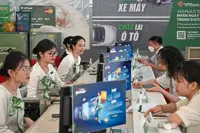 Banks tap investors for US$7bil on hot economy