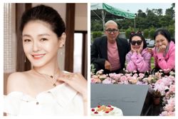 Barbie Hsu's husband and sister mark late screen star's birthday at her grave