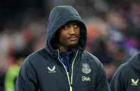 Soccer-Everton forward Sherif fined for breaching FA betting rules