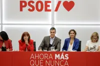 Spanish right-wing parties keep solid lead ahead of November election, polls show