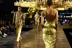A lookback at Anthony Vaccarello’s ‘24-karat unofficial goodbye’ fashion show