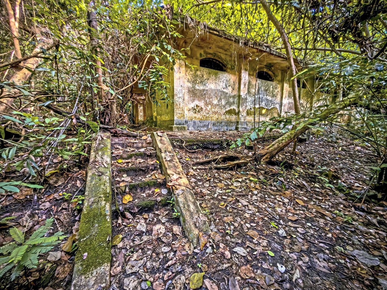 The old jail building on Pulau Jerejak, said to be built in the 1930s. — LO TERN CHERN/The Star.