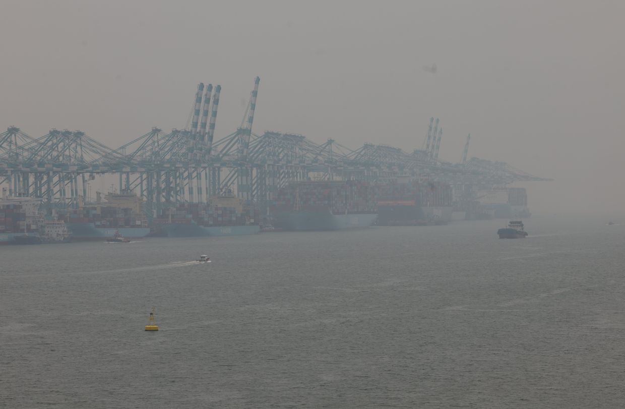 Haze: Johor postpones school exams, assessments scheduled for Oct 12