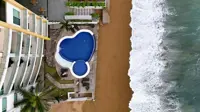 Hurricane Simon strengthens to Category 4 off Mexico coast