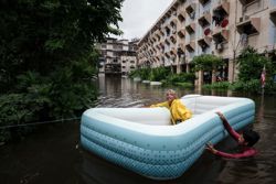 Thai PM Anutin steps up flood response as Bangkok prepares for IMF-World Bank meetings