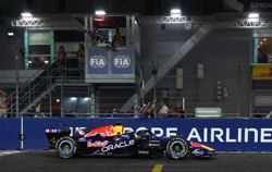 Motor racing-Red Bull's Verstappen wins Singapore Grand Prix