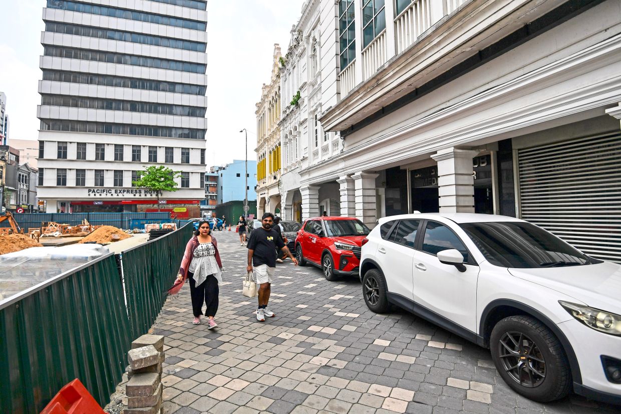 DBKL’s goal is to make Medan Pasar a pedestrian-friendly area. The move will bar vehicles from parking within the square.
