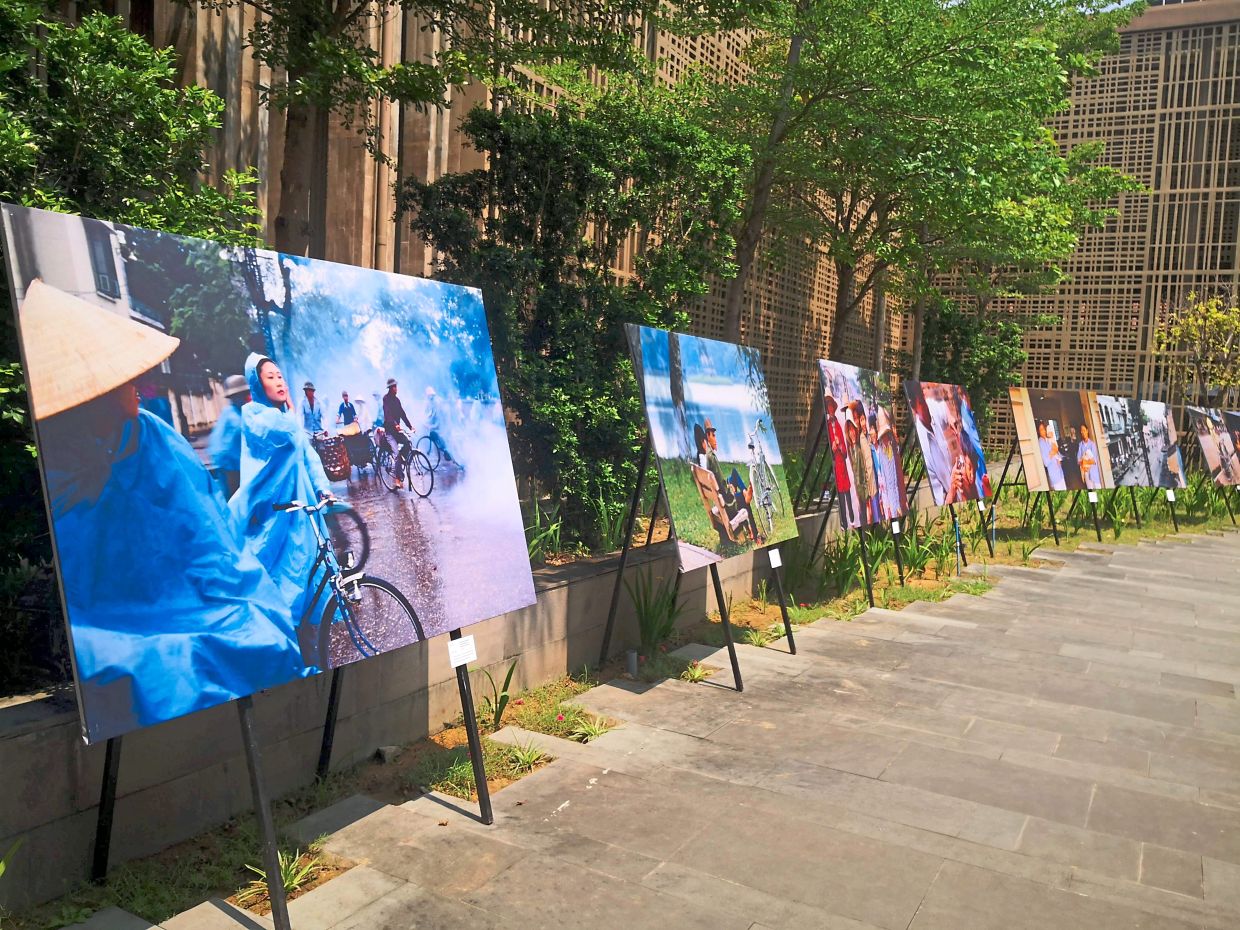 The Da Nang Museum's outdoor area is suitable for large installations.