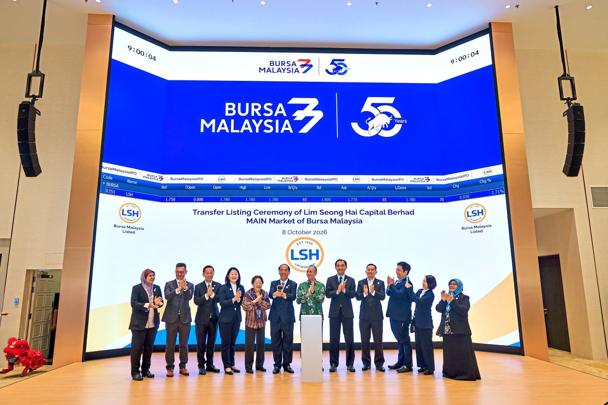 Proven track record: The LSH Capital management team celebrating the transfer listing with Fadillah, partners and other invited guests.