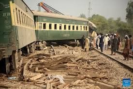 People are seen at the site of a train derailment accident in Multan district of Punjab province, Pakistan, Oct 13, 2026. - Photo: Xinhua