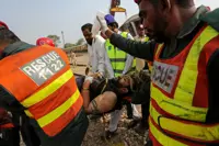 Four killed, over a dozen injured in Pakistan train derailment