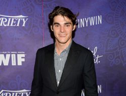 'Breaking Bad' actor RJ Mitte dies at 34
