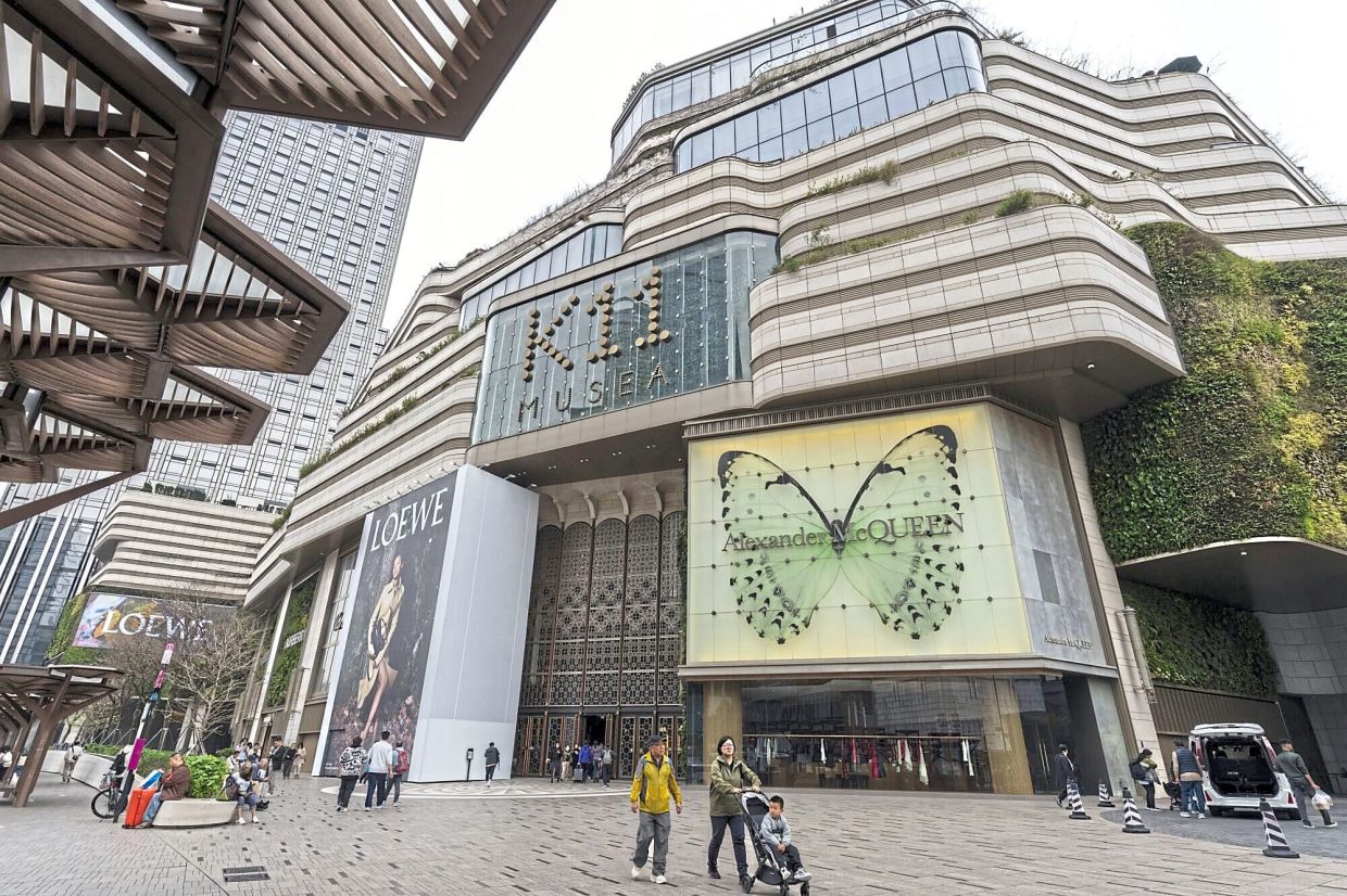 HK Airport Authority deal saves Cheng’s New World