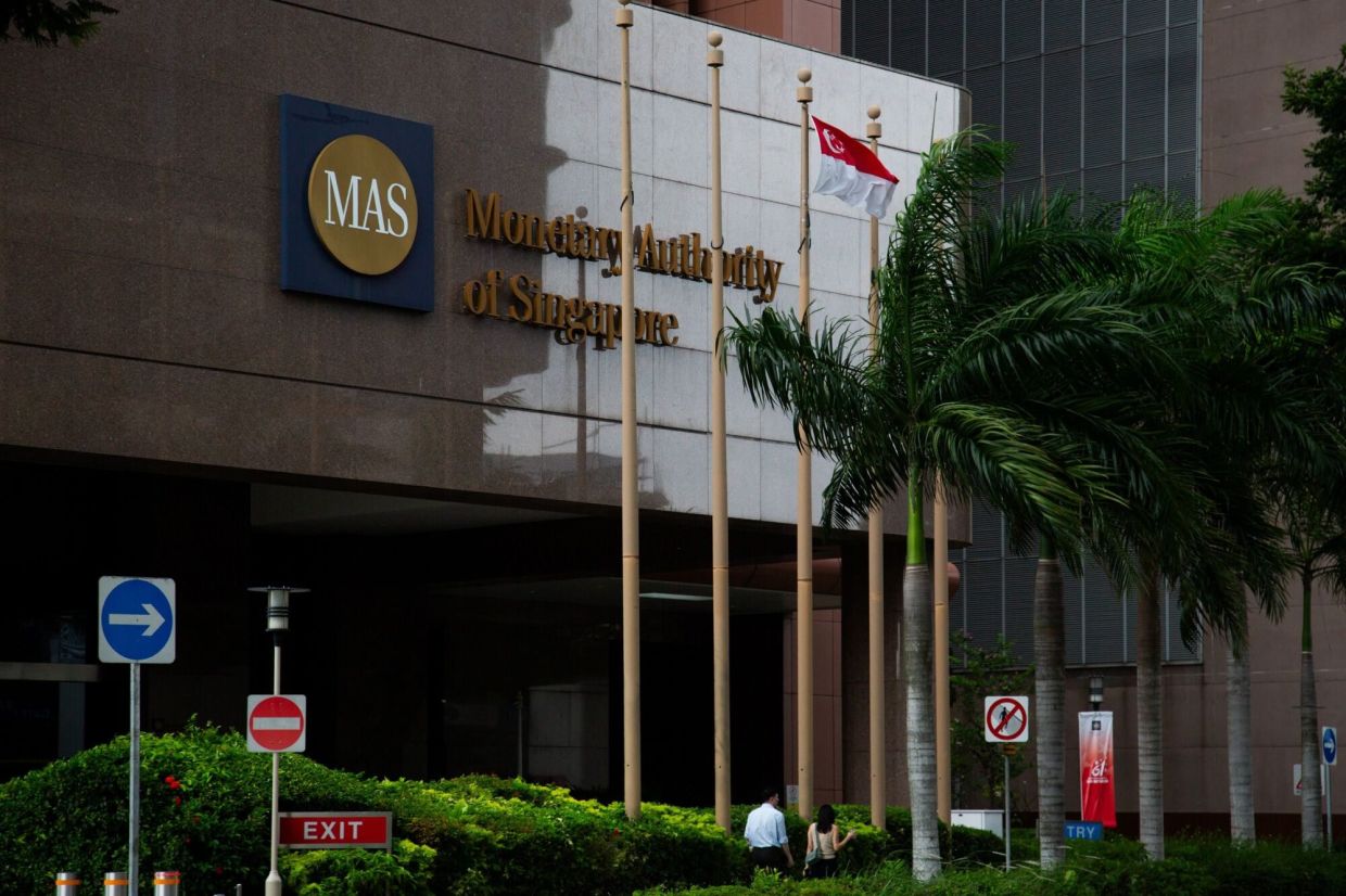 Singapurs Zentralbank hält Geldpolitik entgegen den Erwartungen ...