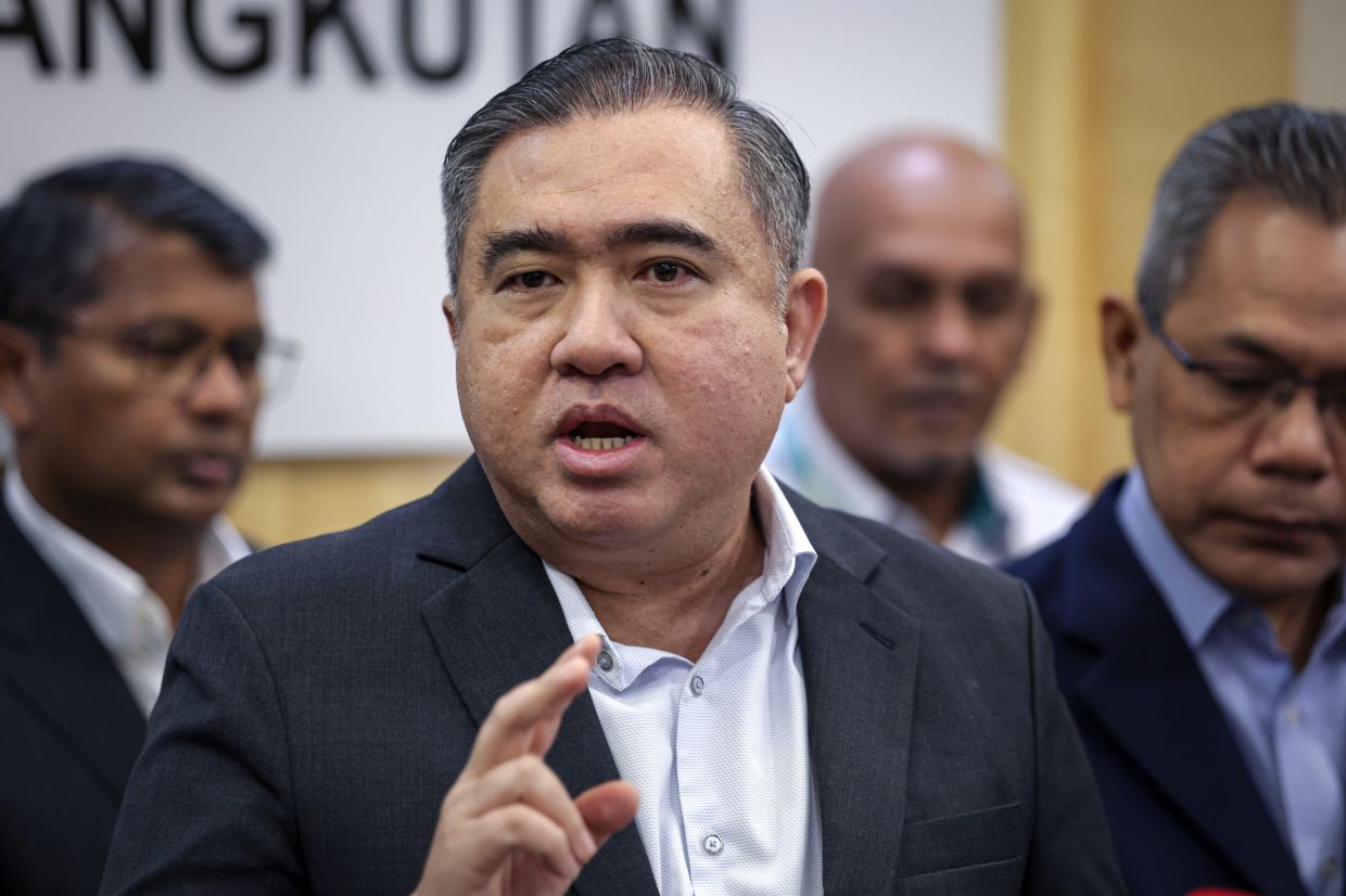 No registration needed for RM1,000 aid, taxi and school bus drivers told