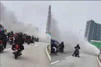 Thick smoke on DUKE highway caused by burning streetlight, say police