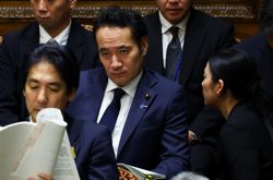 Pressure mounts on Japan’s Farm Minister ahead of Takaichi meet