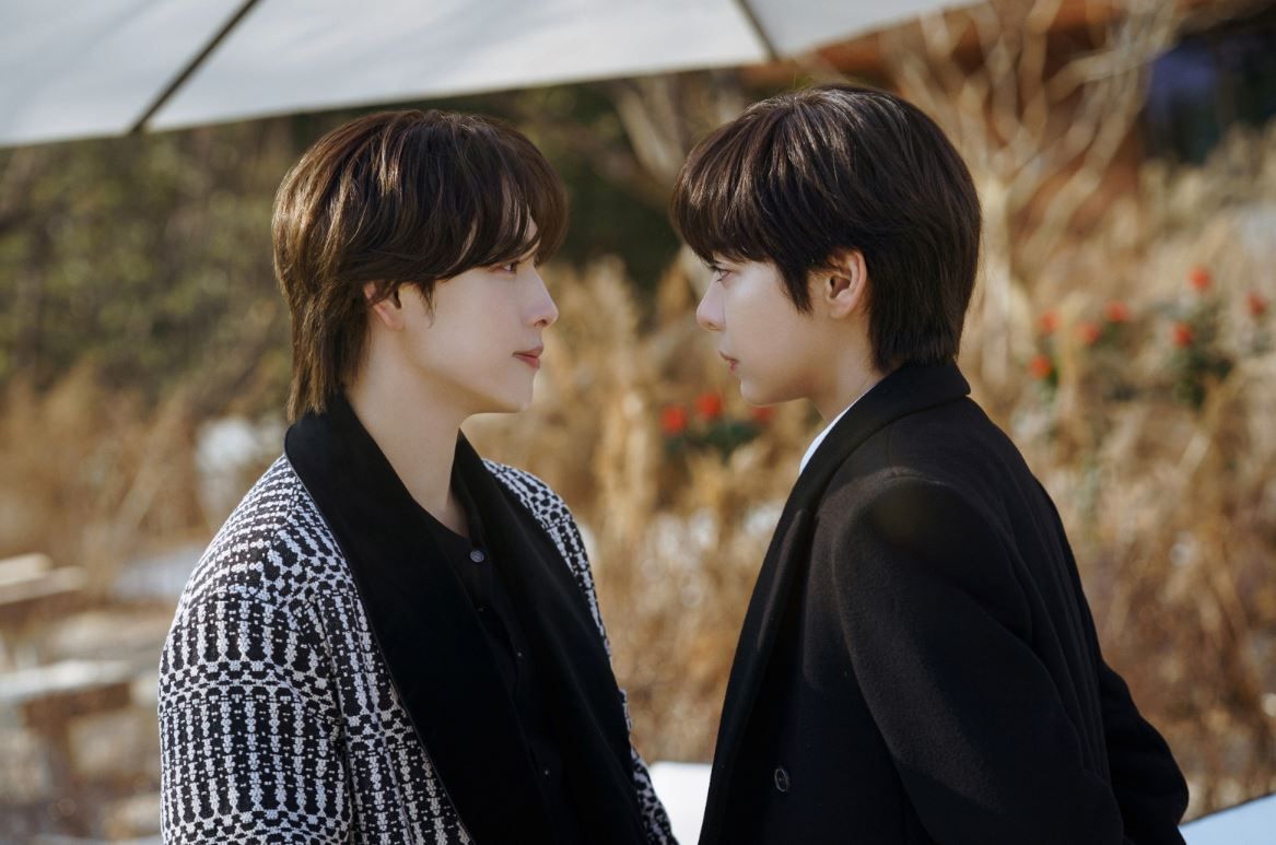 'Love In Disguise' stars Im Si-wan (left) and Seorina. 
