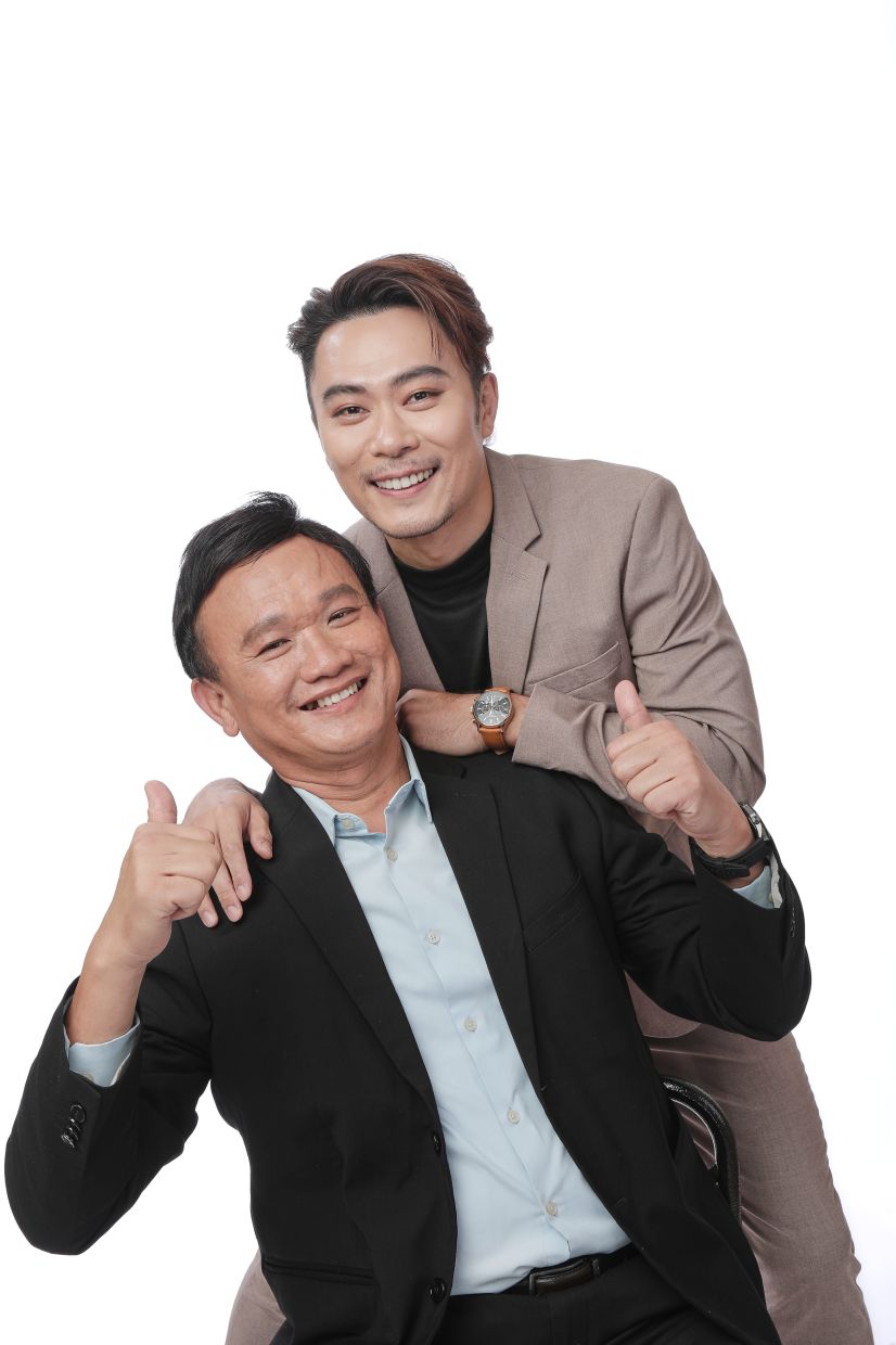 Andy Teh with the real Uncle Mike, Michael Tong Wai Siong. Photo: YAP CHEE HONG/The Star