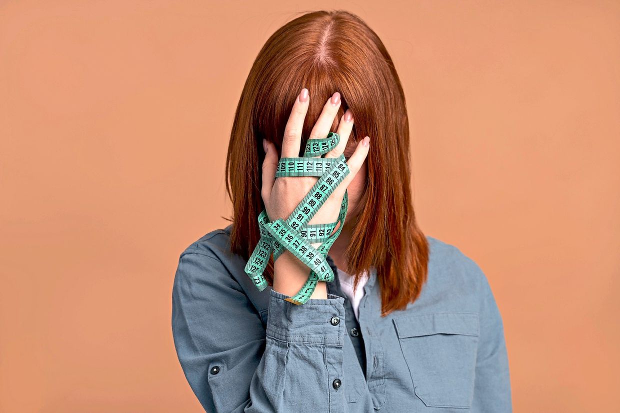 While anorexia may involve low body weight, people with bulimia or binge-eating disorder may have a normal or higher body weight. Photo: Pexels