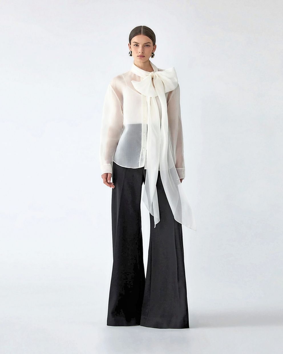 Through different materials, this playful take on collars can find its place on any occasion. Photo: Carolina Herrera