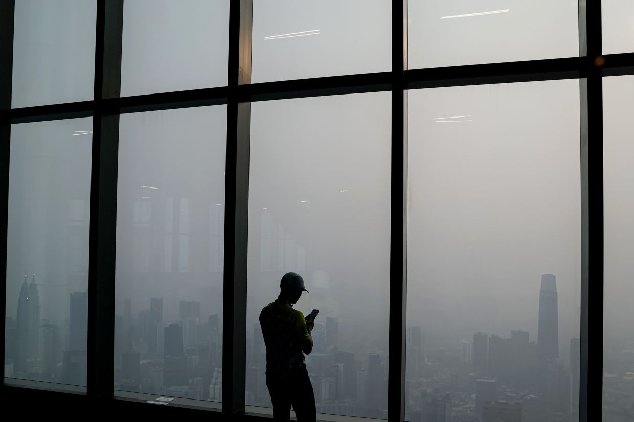 Haze: Klang highest among 33 areas with unhealthy API at 7pm, Oct 15