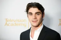 RJ Mitte said manager caused him to lose most of his ‘Breaking Bad’ earnings