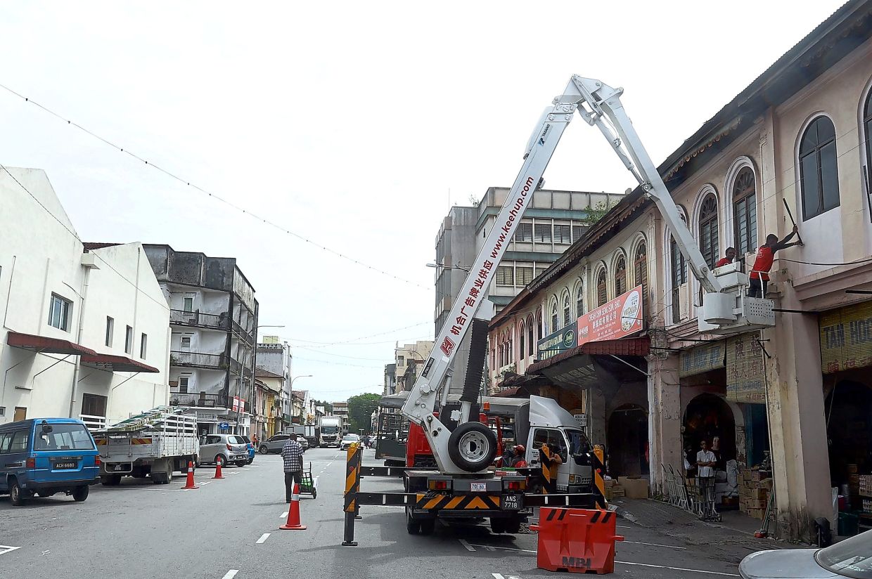 Some lots along Jalan Bijeh Timah being refurbished.