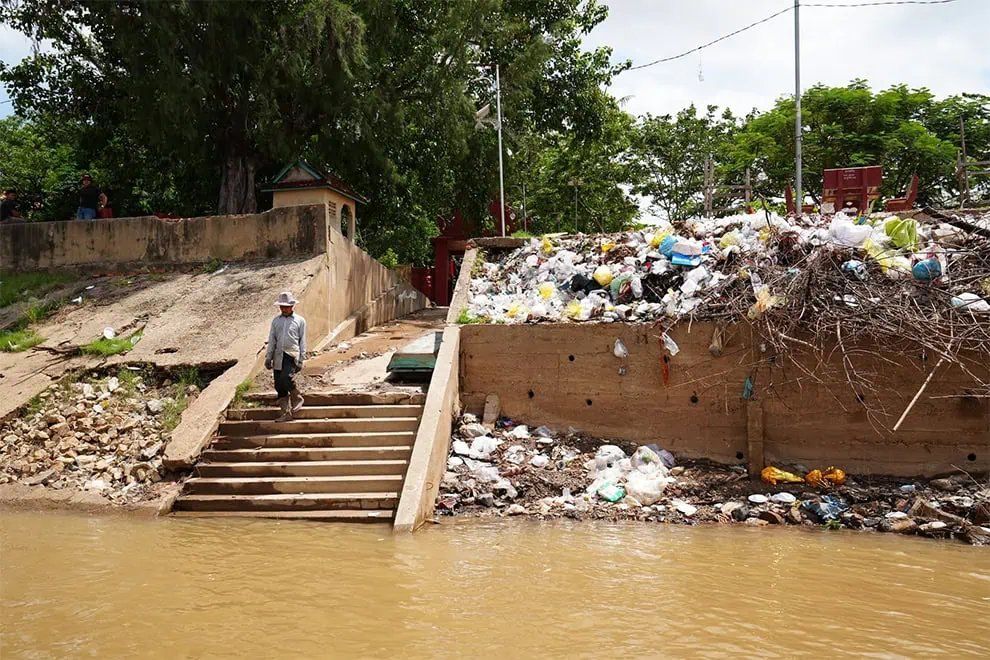 It also warned that the continued disposal of plastic waste near waterways will have lasting consequences. - Photo: River Ocean Cleanup