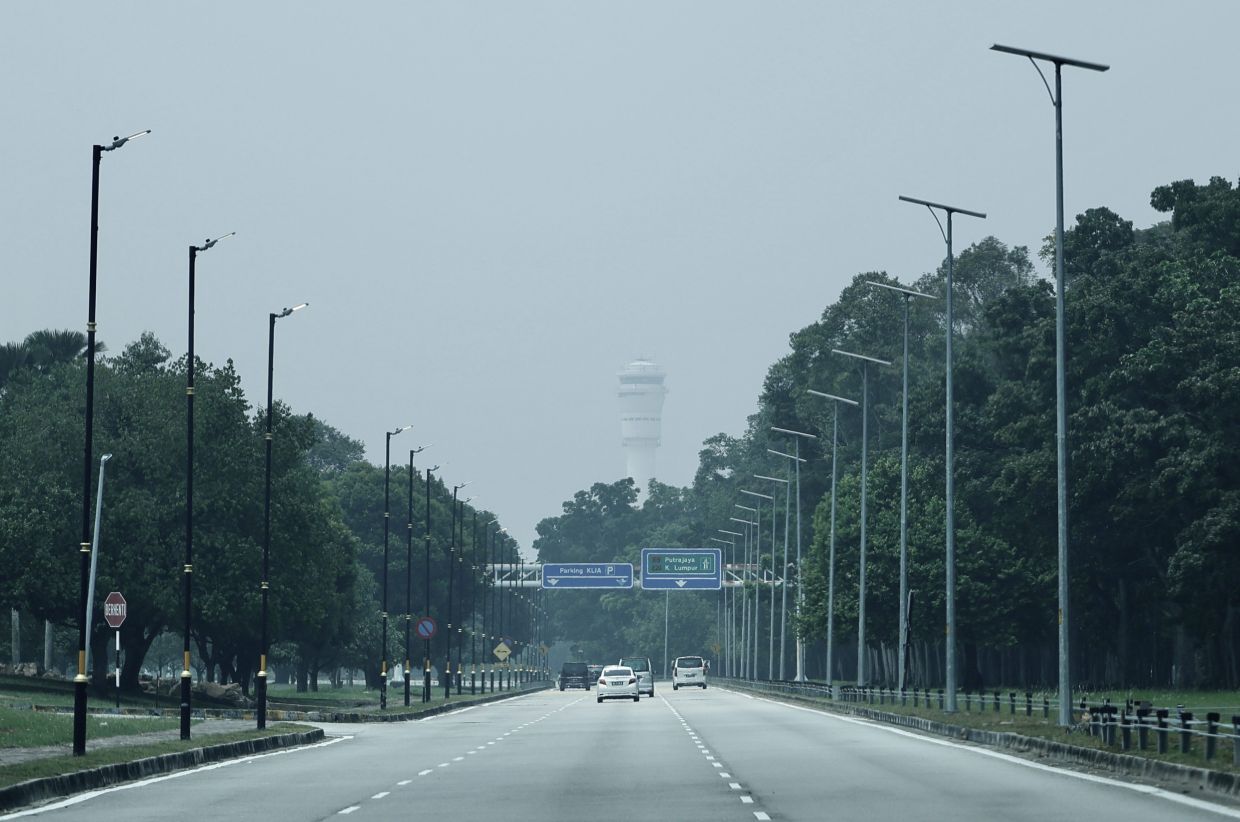 Haze: Fires in Indonesia are outside Malaysian firms' areas, says Fahmi