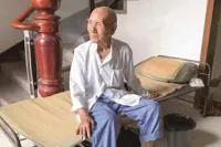 Chinese great-grandfather, 101, defies ageing with daily diet of Coke, Sprite, seafood