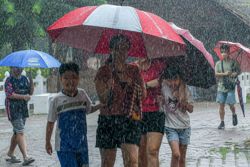 Thunderstorms and heavy rain forecast for six states, KL until 5pm