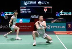 Reunited Aaron-Wooi Yik march into semis but Korean world No. 1 stand in their way