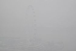 Singapore's PSI could go over 300 before haze improves once inter-monsoon period starts, says environment minister
