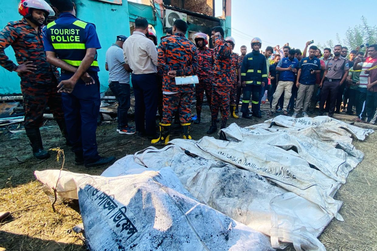 Bodies of the victims of a deadly fire are laid out at Tuptup Resto and Resort at Inani in Cox's Bazar district, Bangladesh, Saturday, Oct 17, 2026. - Photo: AP