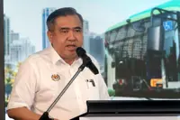 Remaining drivers to receive RM1,000 financial aid via EFT, says Loke