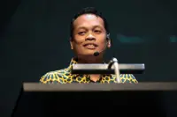 Nik Nazmi suspended from party activities for three months