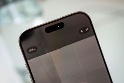 What those coloured dots of light mean on your phone display