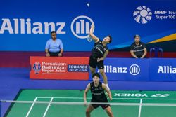 Khai Xing-Hong Quan go down to S. Korean pair in semis at home meet