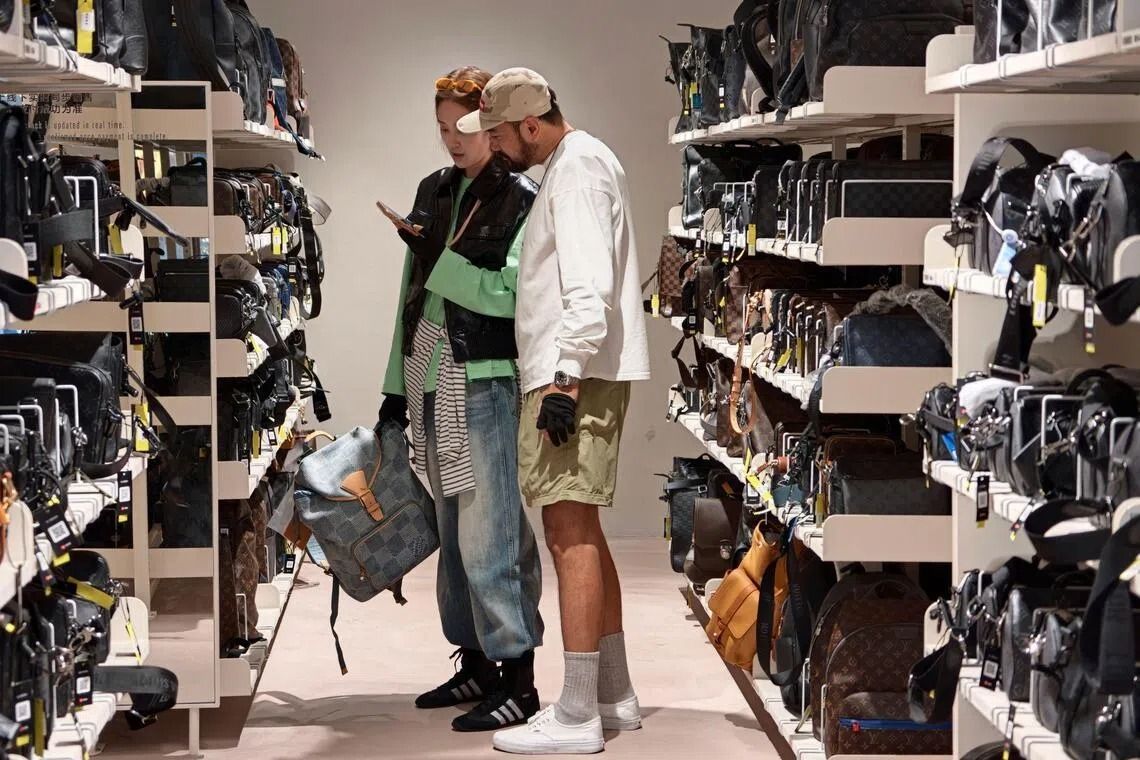 Chinese were once massive buyers of luxury Western brands, accounting for around a third of worldwide spending and earning billions for companies such as LVMH and Hermès. -- PHOTO: AFP