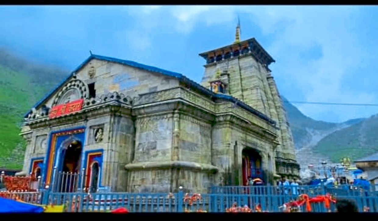The magnificent Kedarnath Temple in all its splendour.