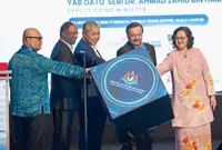 Look to Malaysian unis for real-world solutions, Zambry tells industry