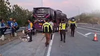 Three killed, 19 injured in bus-truck collision in Indonesia's East Java