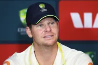 Cricket-Australia's Smith says head blow left him anxious in first test concussion scare