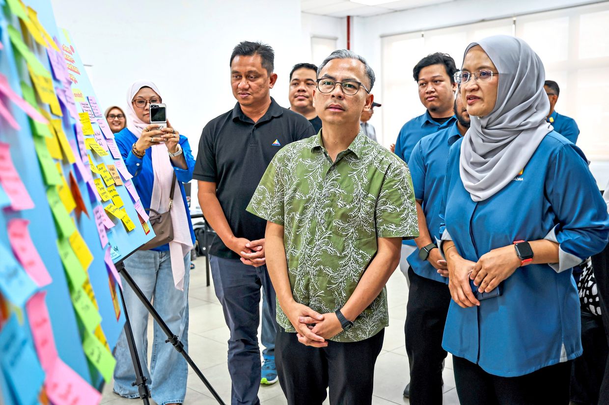 Fahmi condemns cyberbullying of UM student