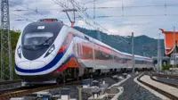 China-Laos train shuttle continues to thrive as China Railway passenger trips hit a record high in the first three quarters