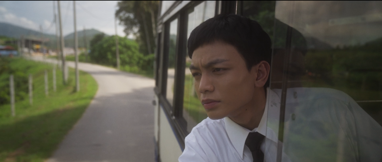 Abbas reluctantly enters Kudrat, which was established by his father.