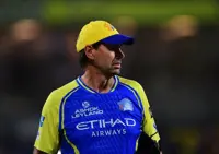Cricket-Coach of England's test team should be English, says New Zealander Fleming