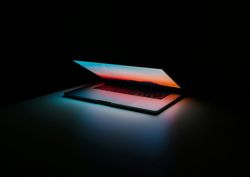 Apple announces Oct 28 event for touch-screen MacBook Pro