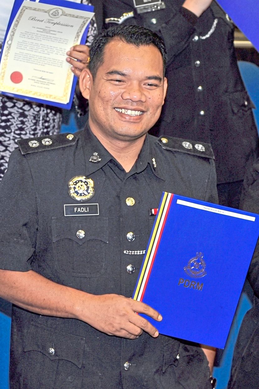 Mohd Fadli says the Johor police chief’s award motivates him to work harder.